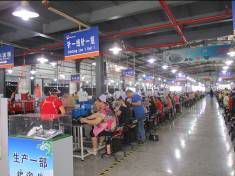 廣宣鞋業(yè) 家門口的工廠 工作家庭兩不誤